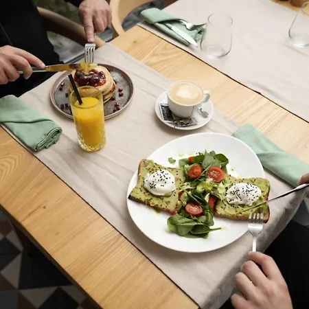 Barrique 25 - Breakfast At Restaurant & Minibar - Old Town アパート